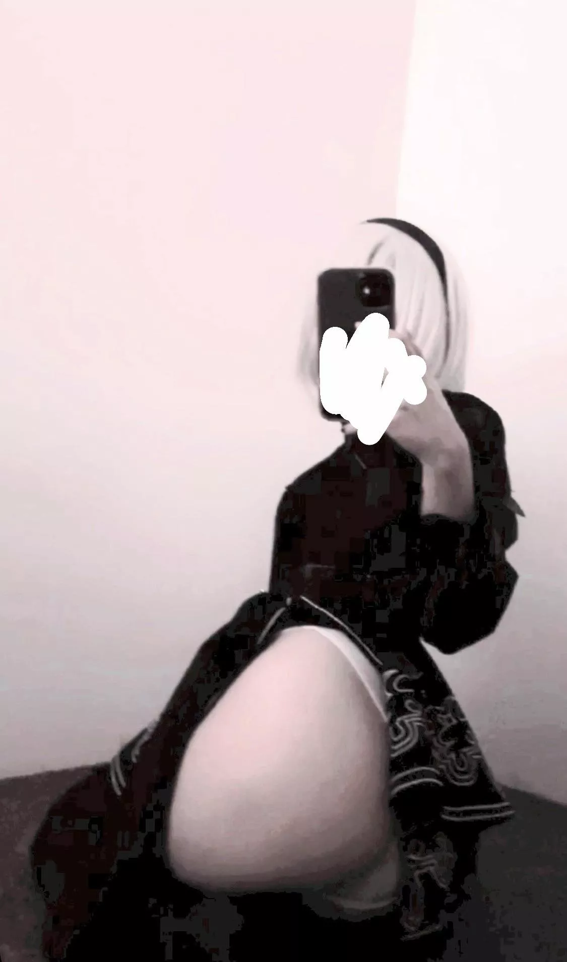 2B  posted by Moonofclaiming