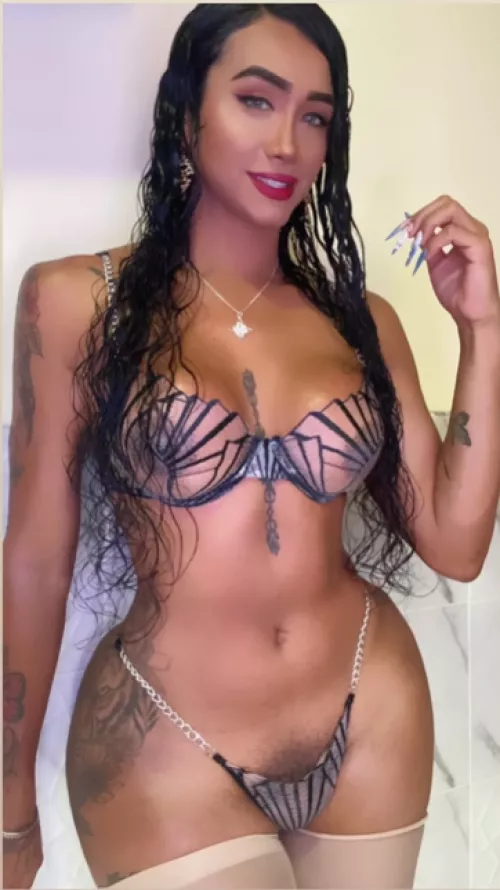 ariel19976 has a little bush peeking out over her tbulge :D by TGOONER1