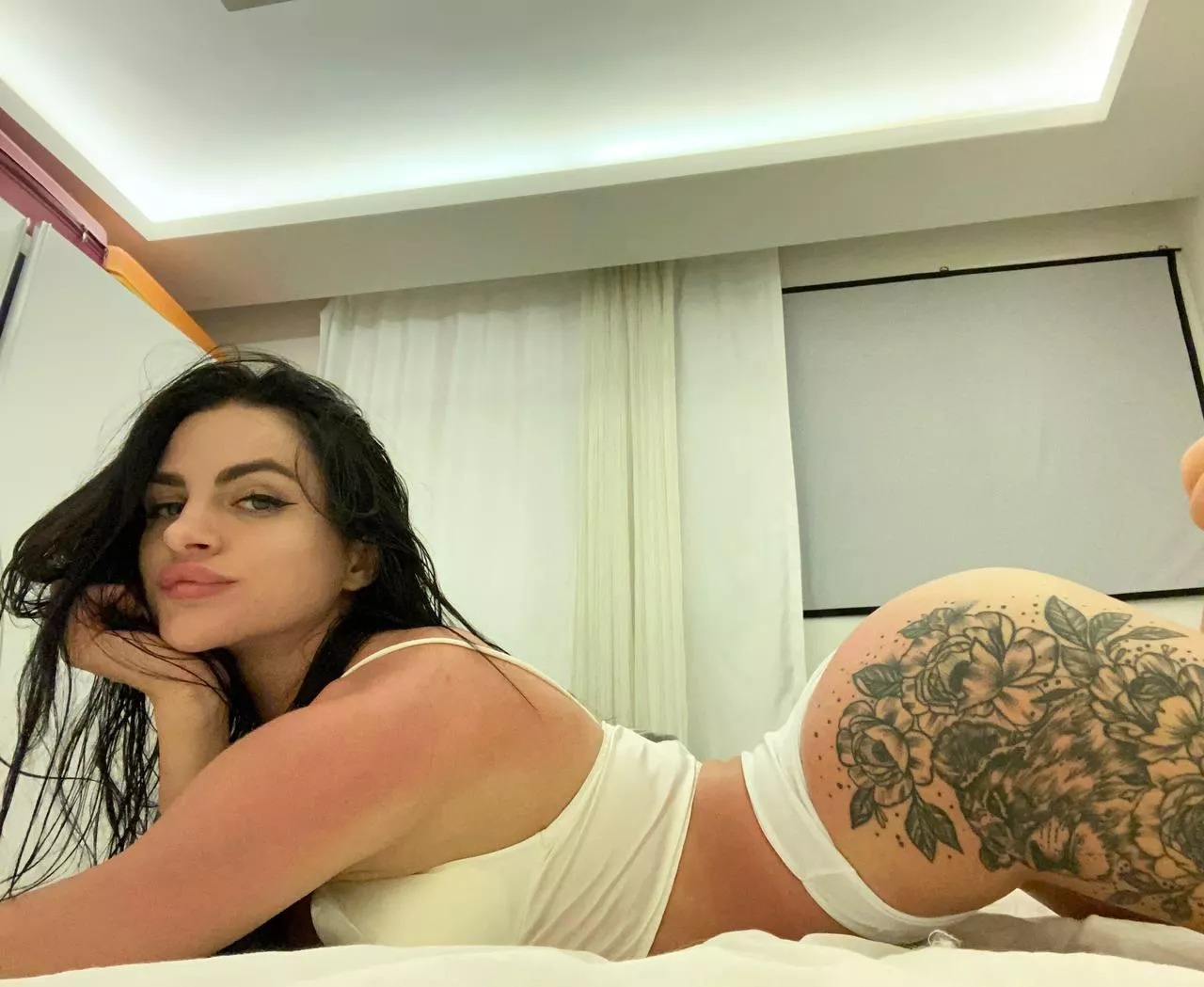 Come in bed with me, I have two pillows if you want to nap posted by theshabbyliberation