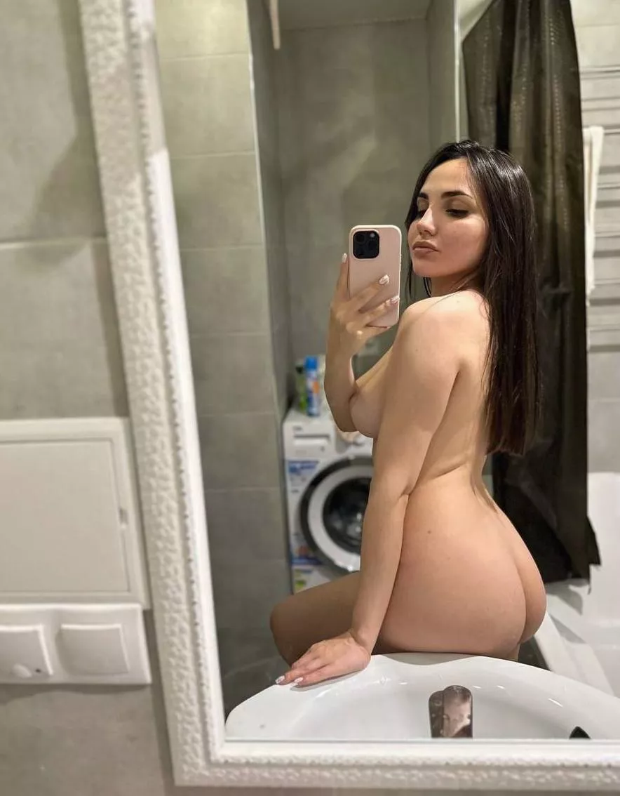 Could I convince you to eat my fat ass before you pound it? posted by princess_66_