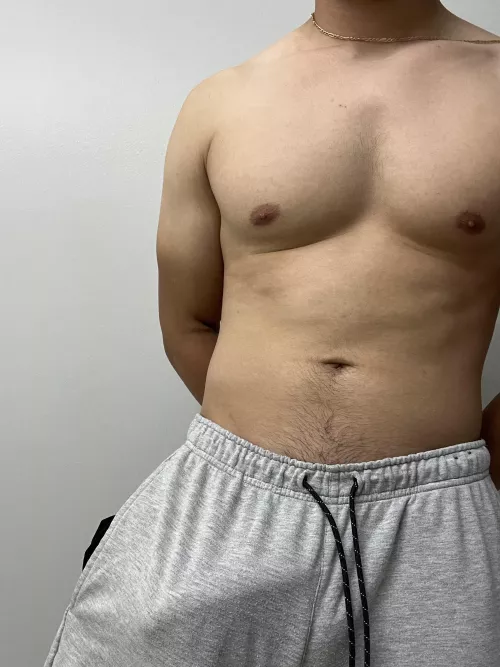 Eyes up here;) by hopeulikem3