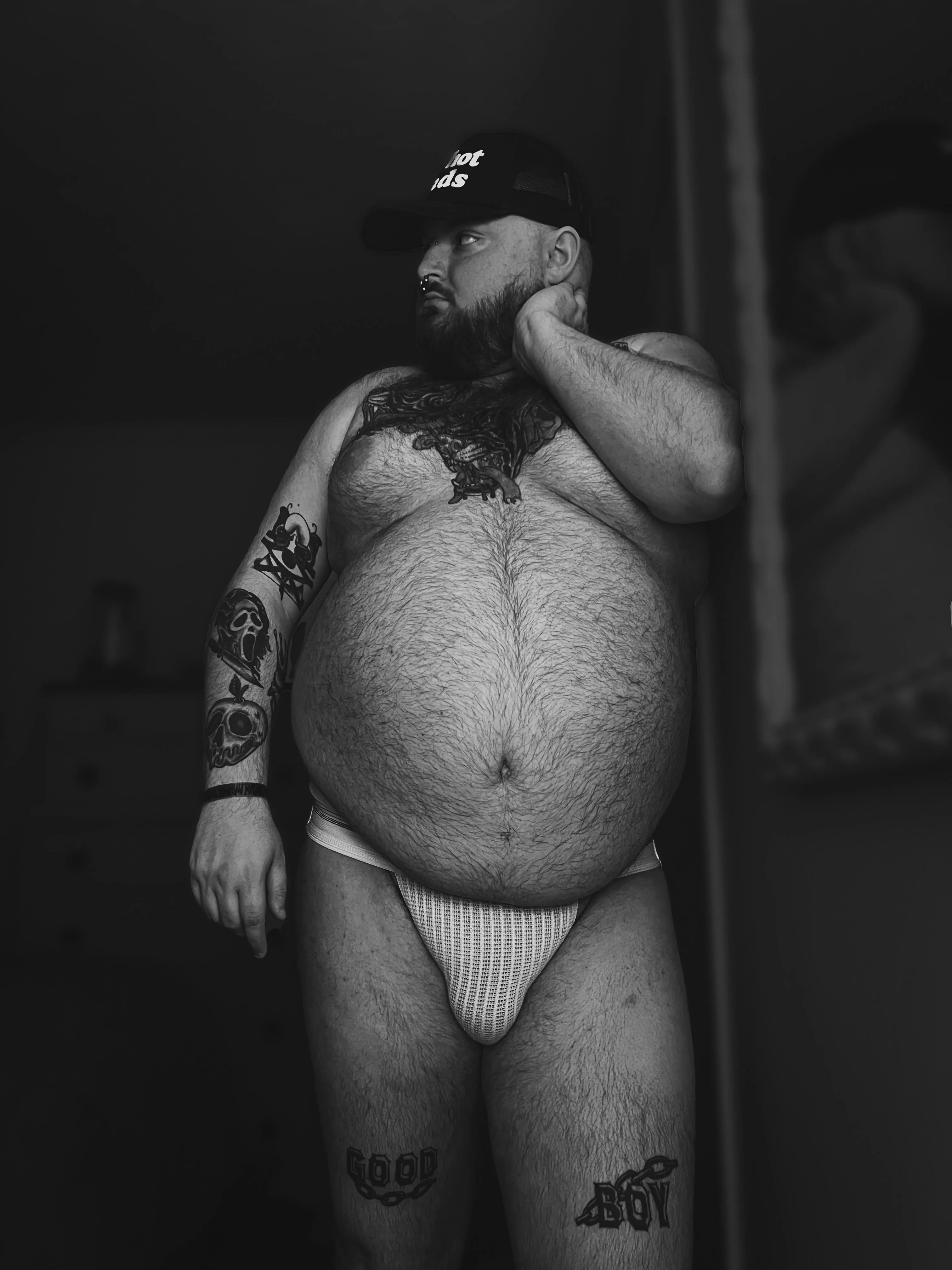 good morning to all the good boys. Dad needs a massage today. posted by Hot-Confusion-158