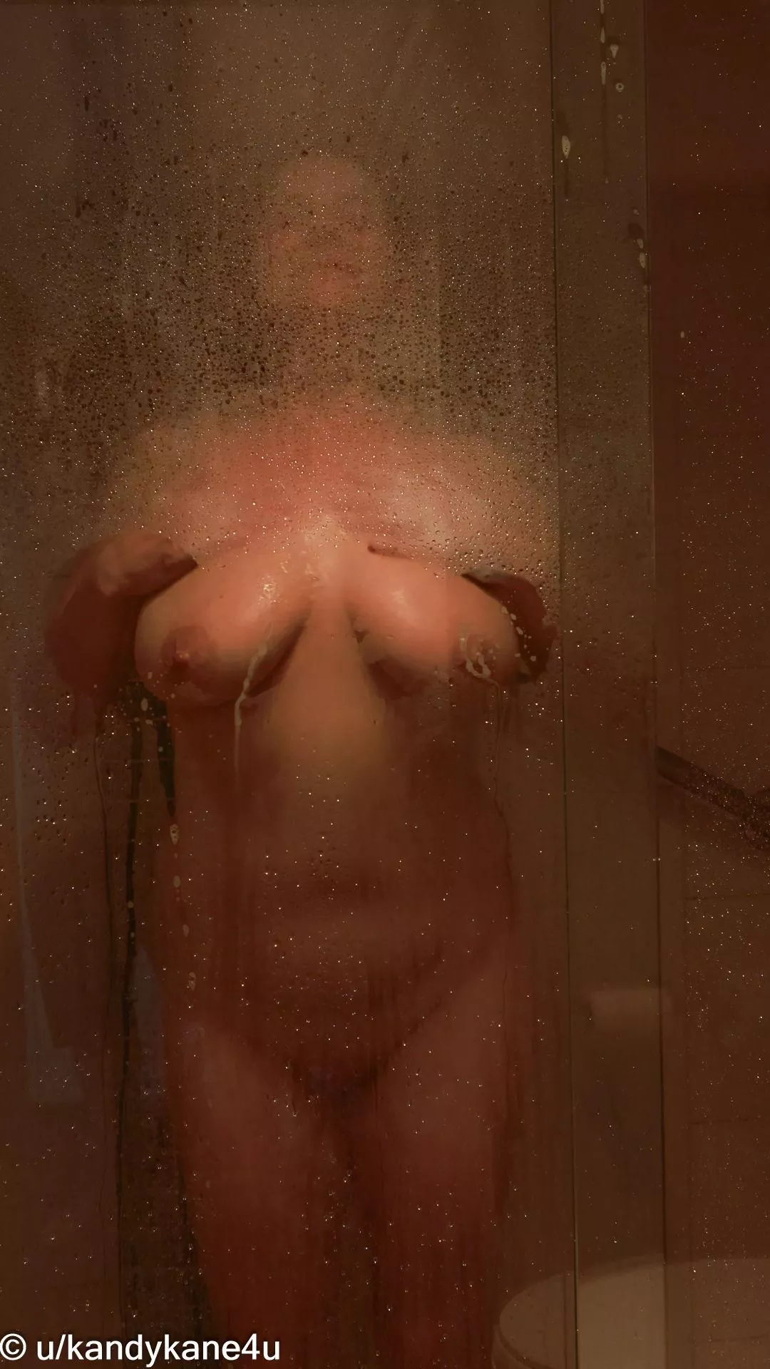 Milf is slippery when wet posted by kandykane4u