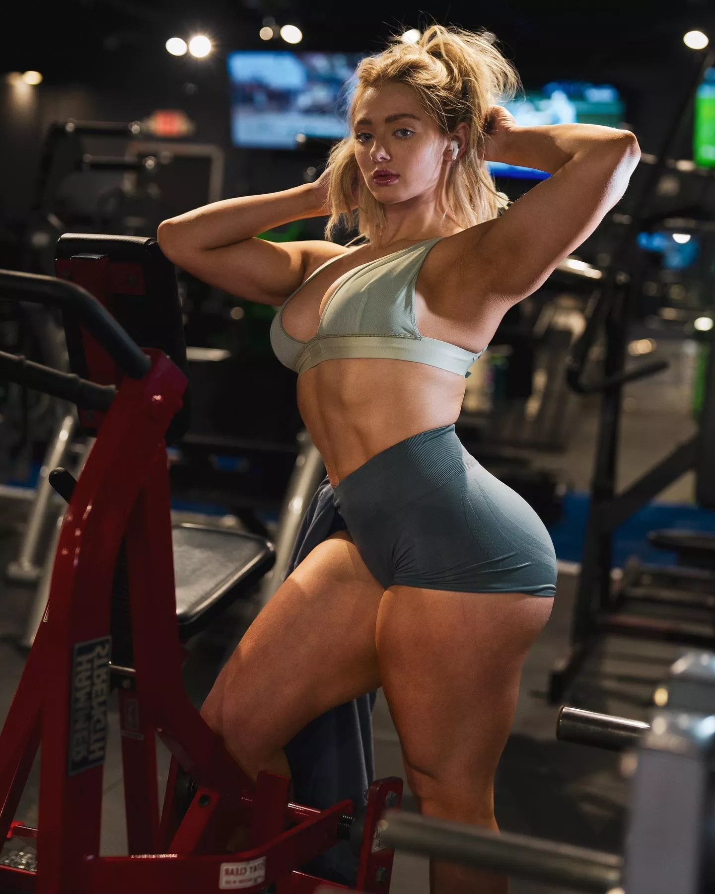 Miranda Cohen  posted by Realistic-revival