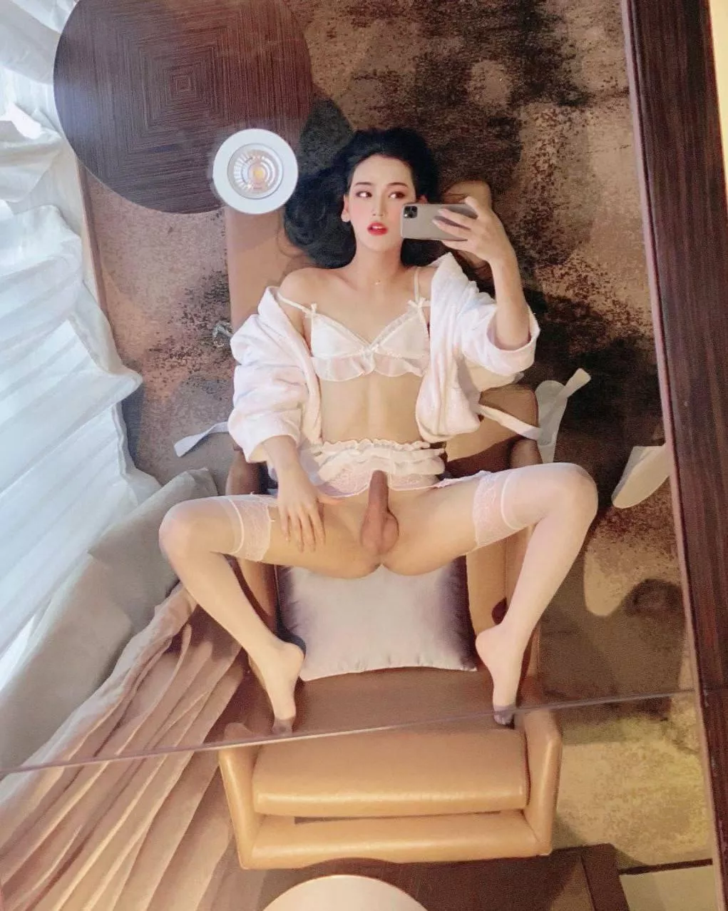 omfg 😍 posted by Southern_Date_4635