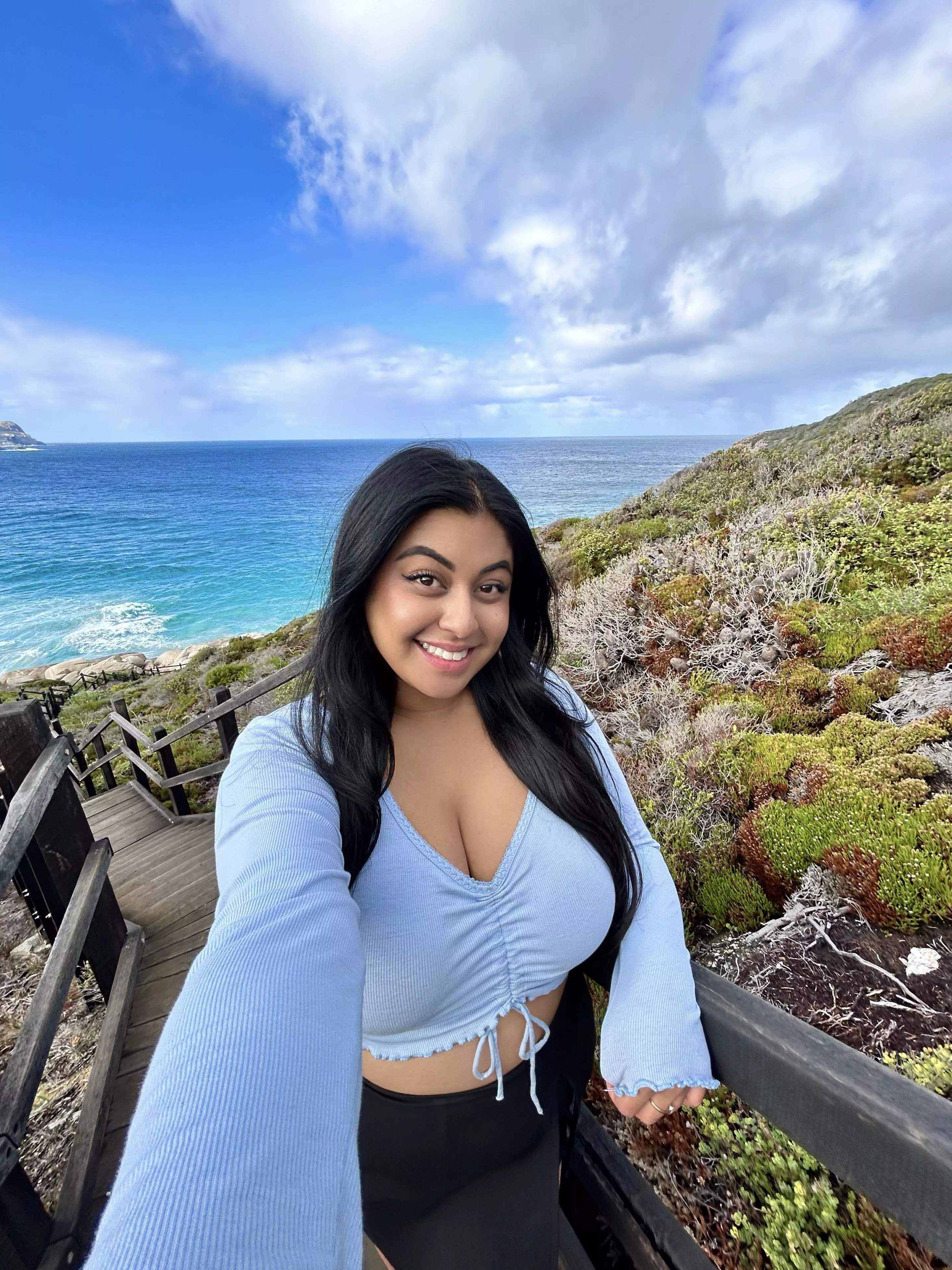 Sri Lankan x Chinese x Indonesian 🩵 posted by smeshnanda