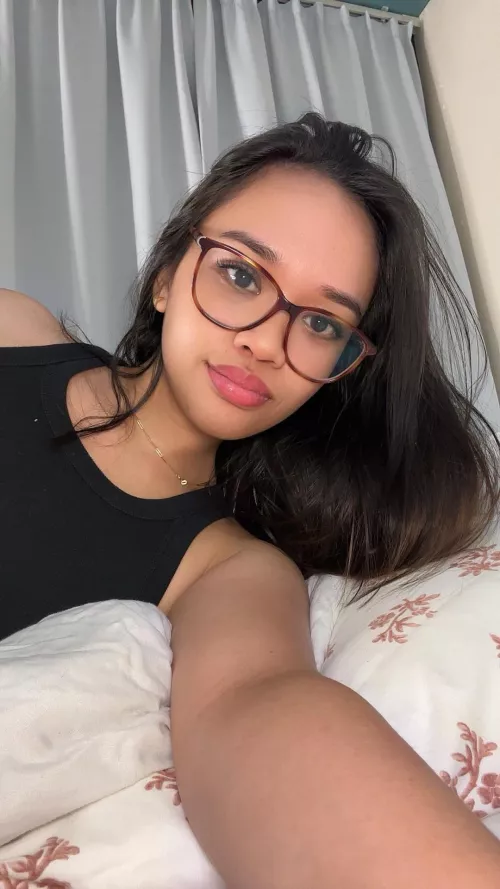 Wanna be friends by Worldly_Evidence_575