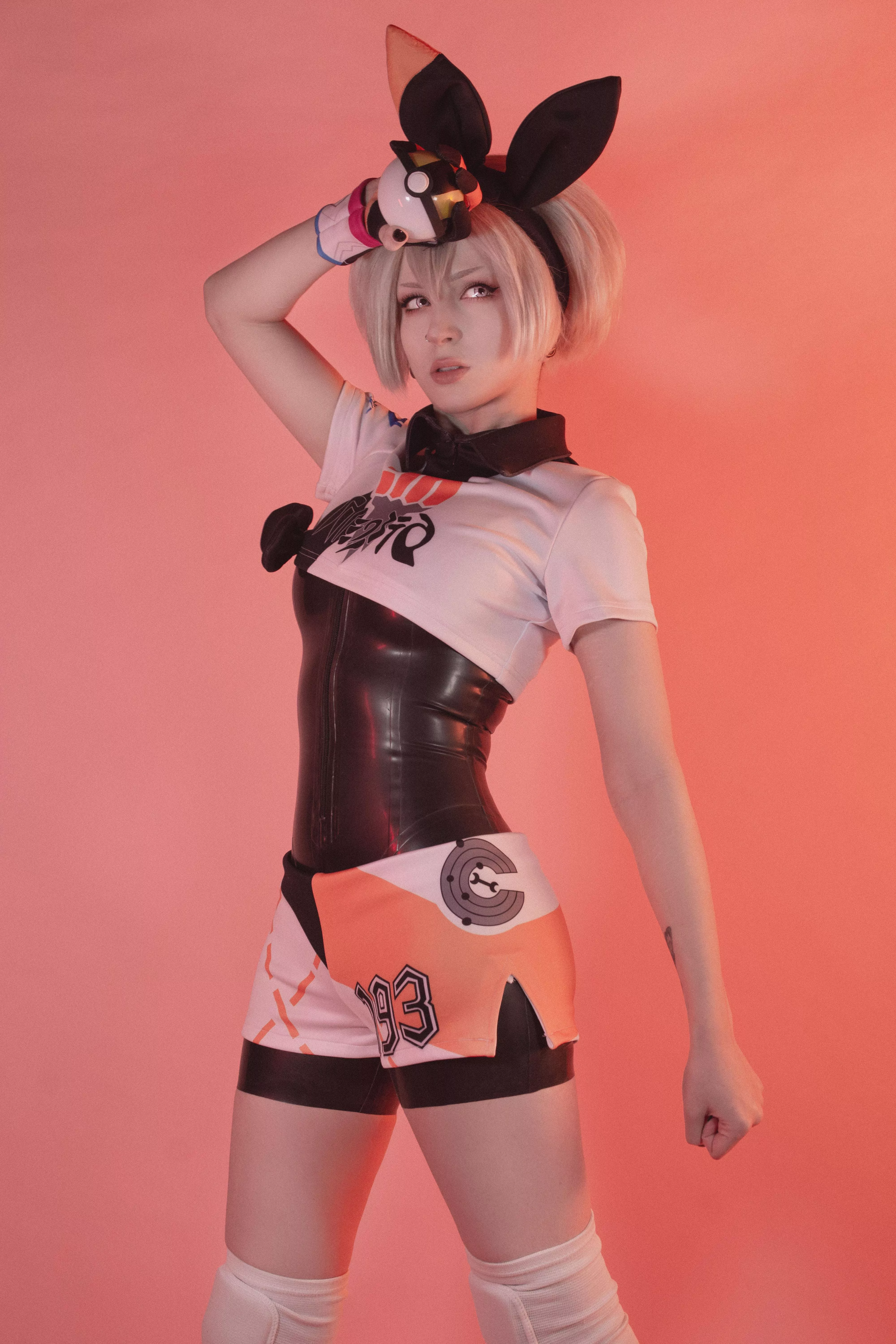 Bea cosplay by (Shiroktsne)  posted by Weird-Doughnut7002