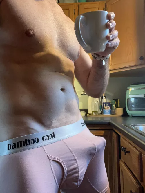 Charged and ready for the weekend! by cantanymoresorry