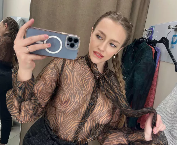 Choosing a blouse for taking exams by BabySweetestt