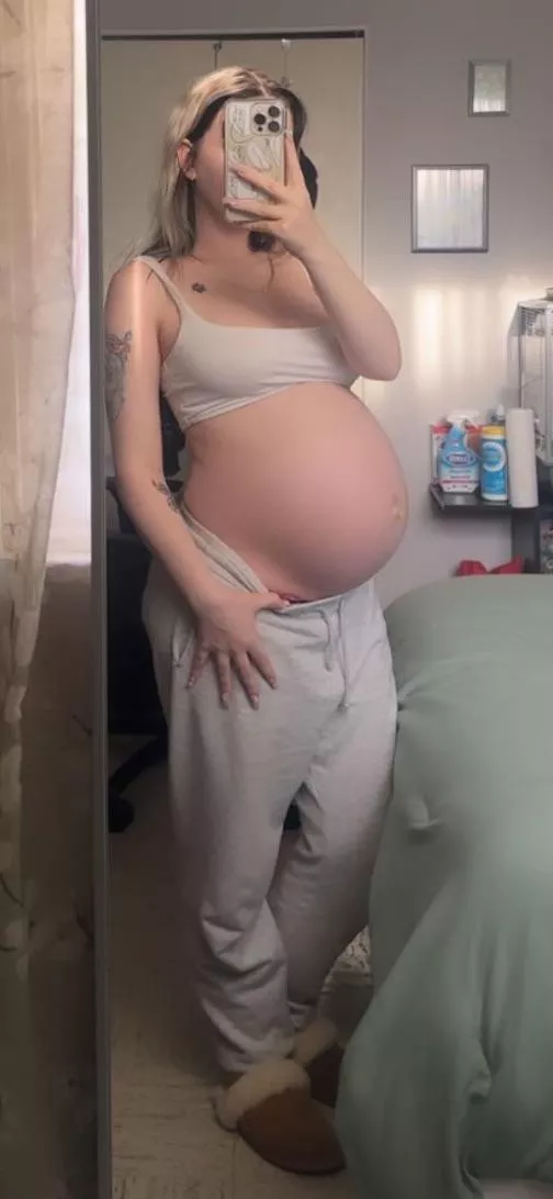 Cutie posted by Abys6277