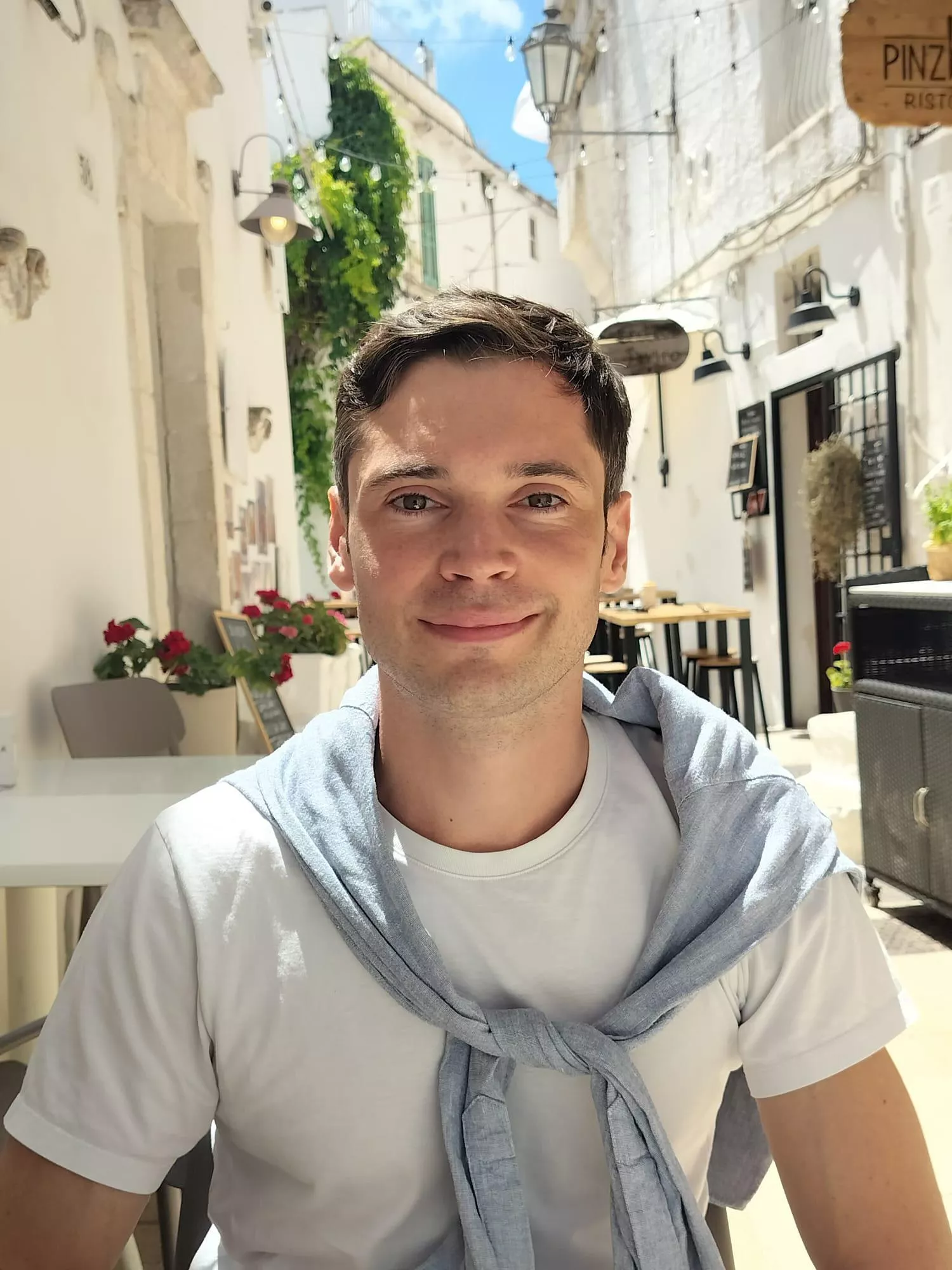 Hit 34. Went to Italy looking for Oliver. Still searching. Help. posted by Ernestt_