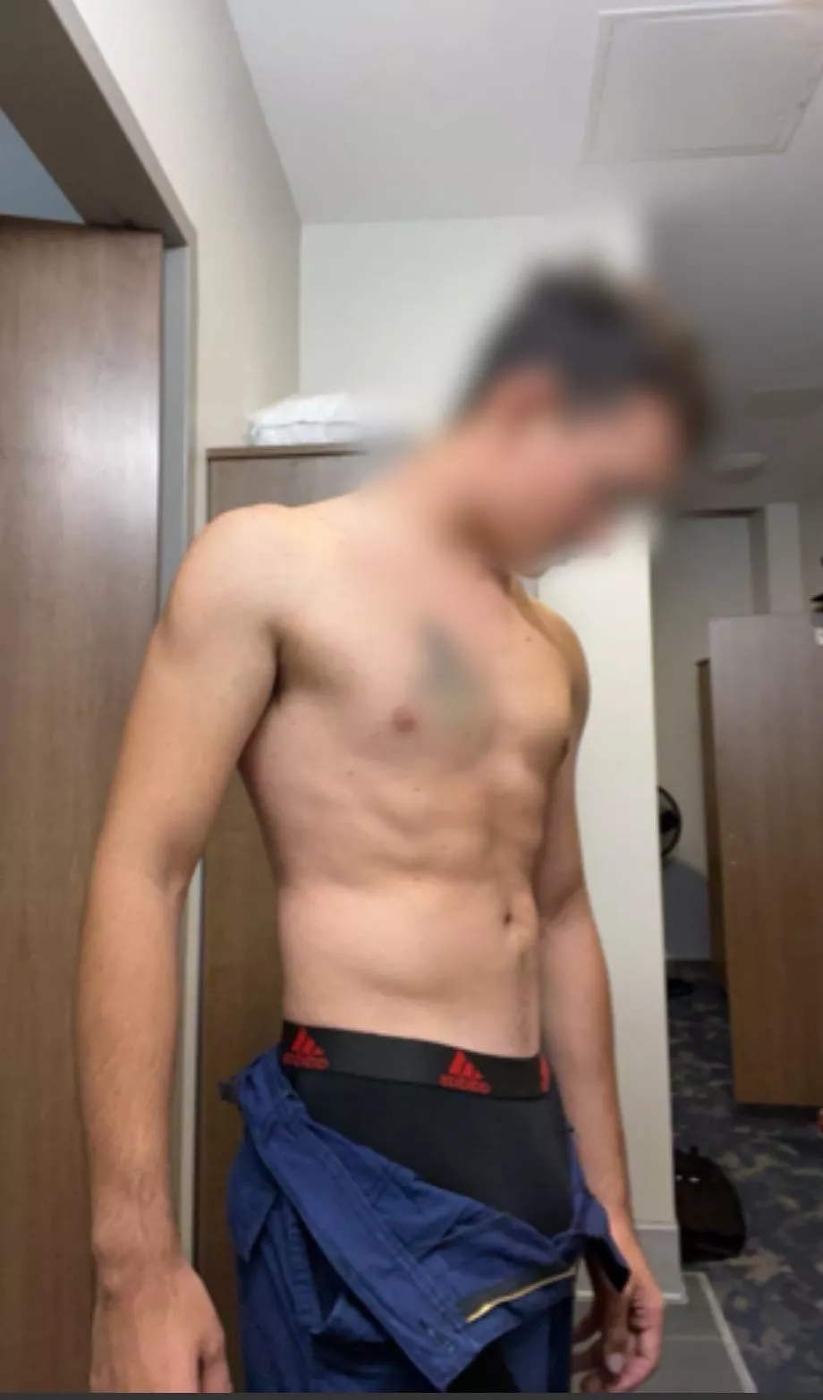 How do I look in blue? posted by ProudTruck2931