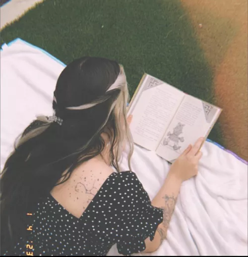 I love being outside 💕🐛 by zonnovia