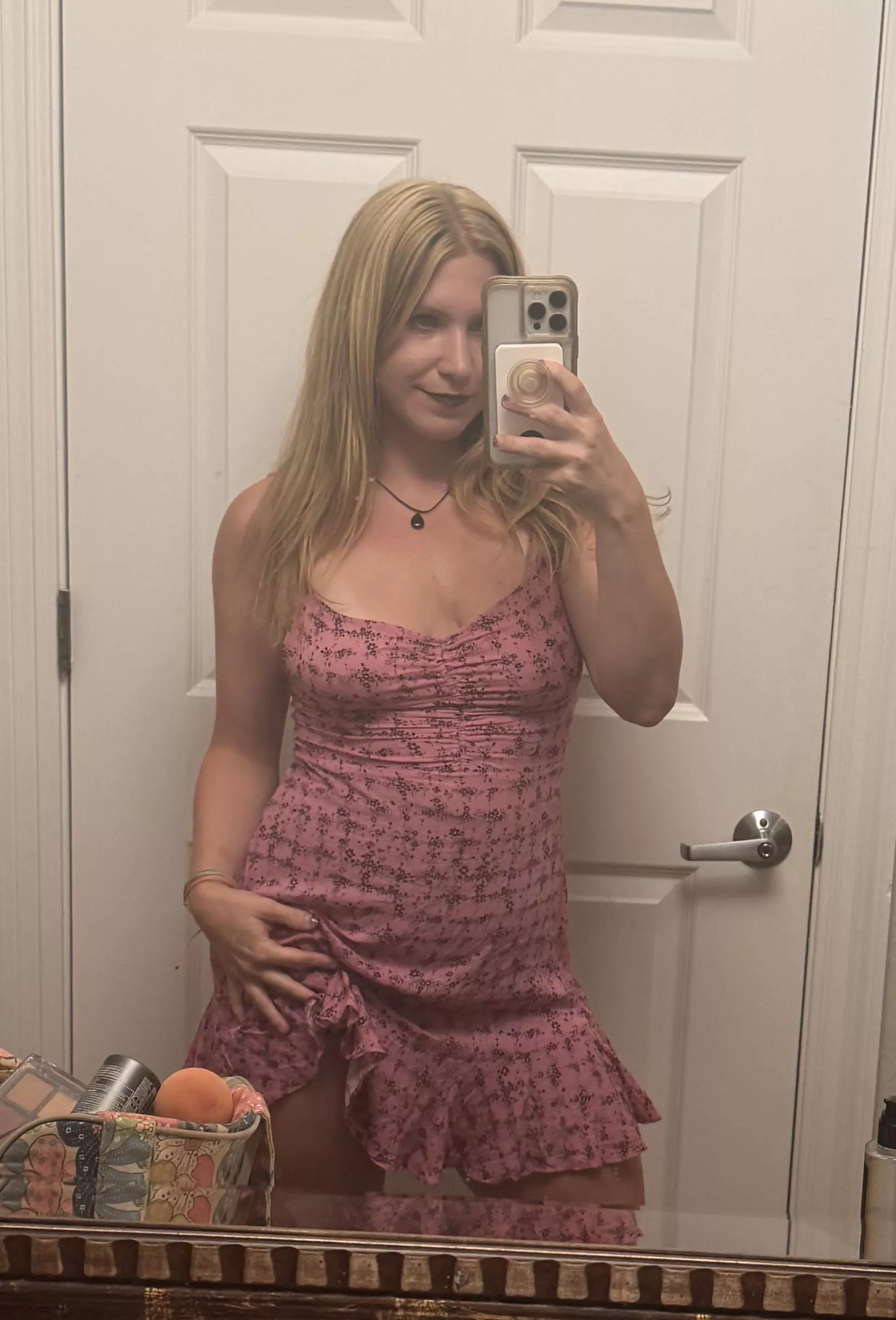 I want to be your little slut tonight  posted by Hallegoodgirlx