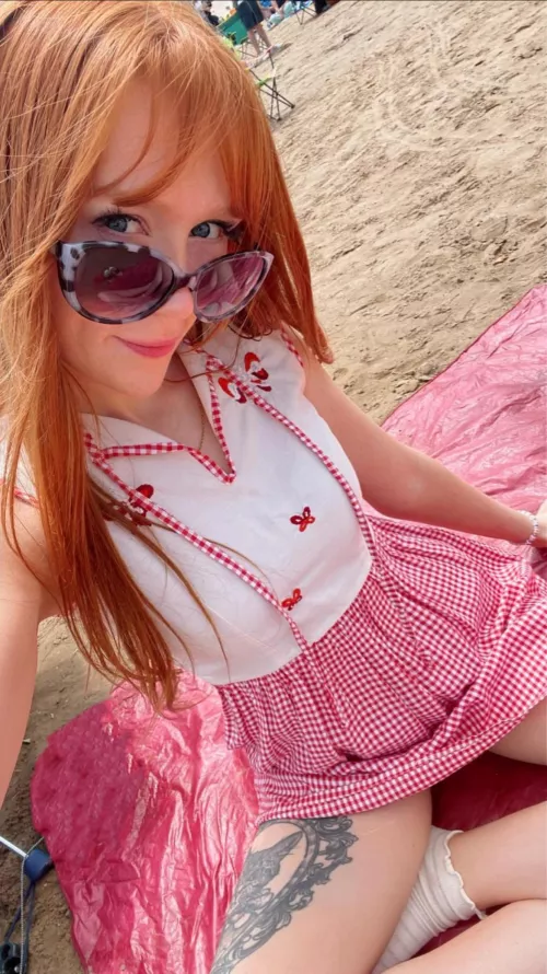 I’ll show you mine if you show me yours 🤭😏 by goneh0t