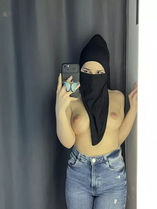 my boobs I always ready to be sucked before you can fucked it by Lara_xoe