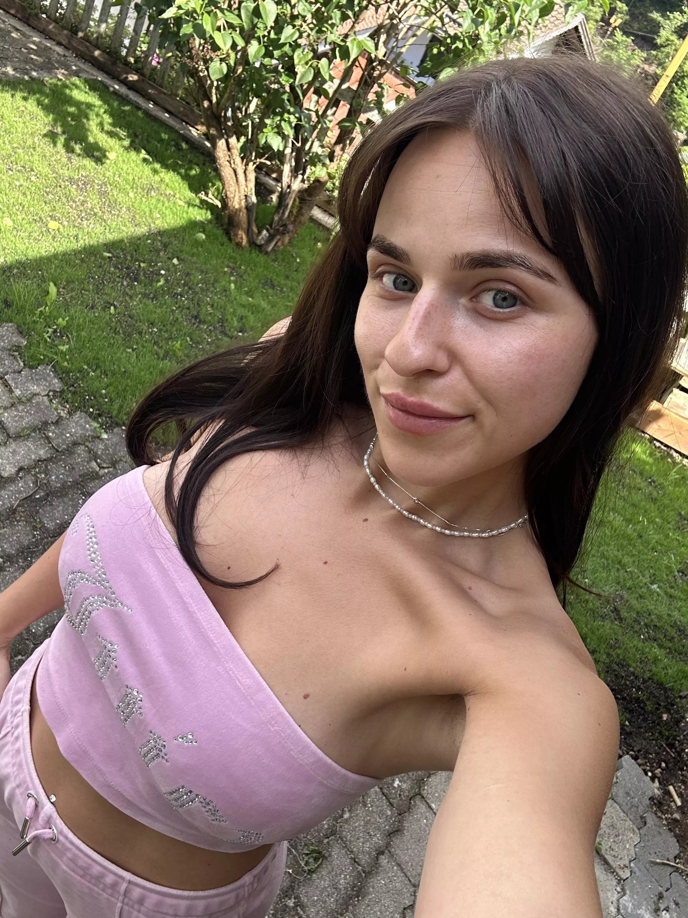 my fav crop top posted by jade_mkzy