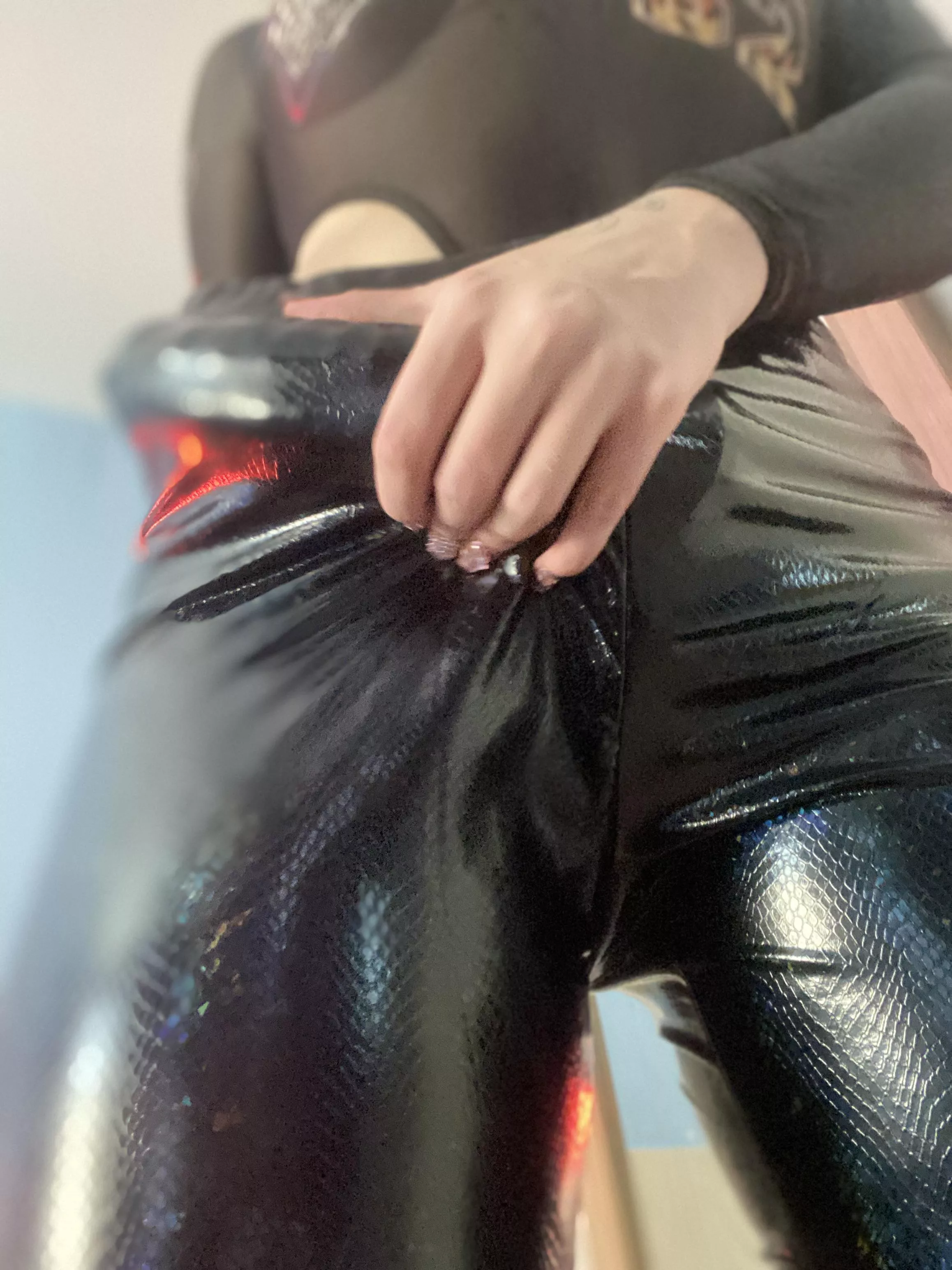 My sweetheart, time to show how obedient you can be. Get on your knees posted by eva_curls_