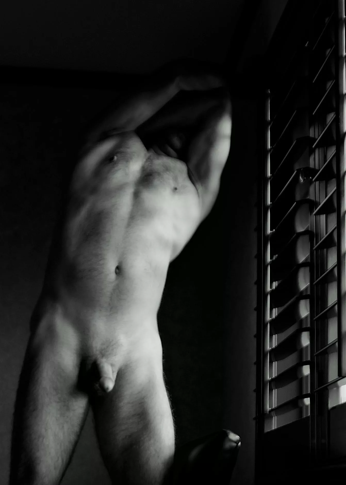 nude stretch posted by littlePeter6969