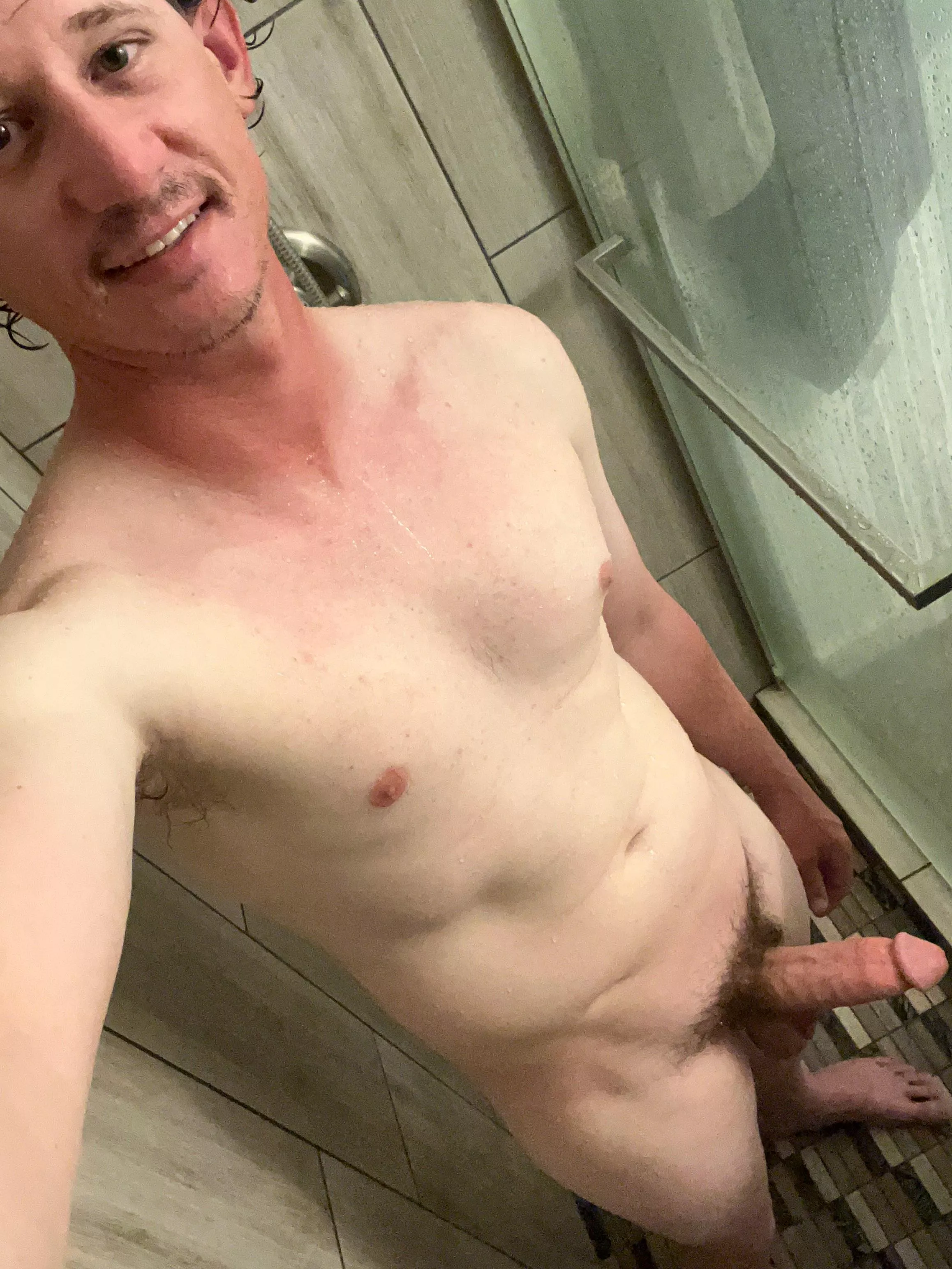 Sorry for the bad tan lines 😬 posted by DudeSouthpaw