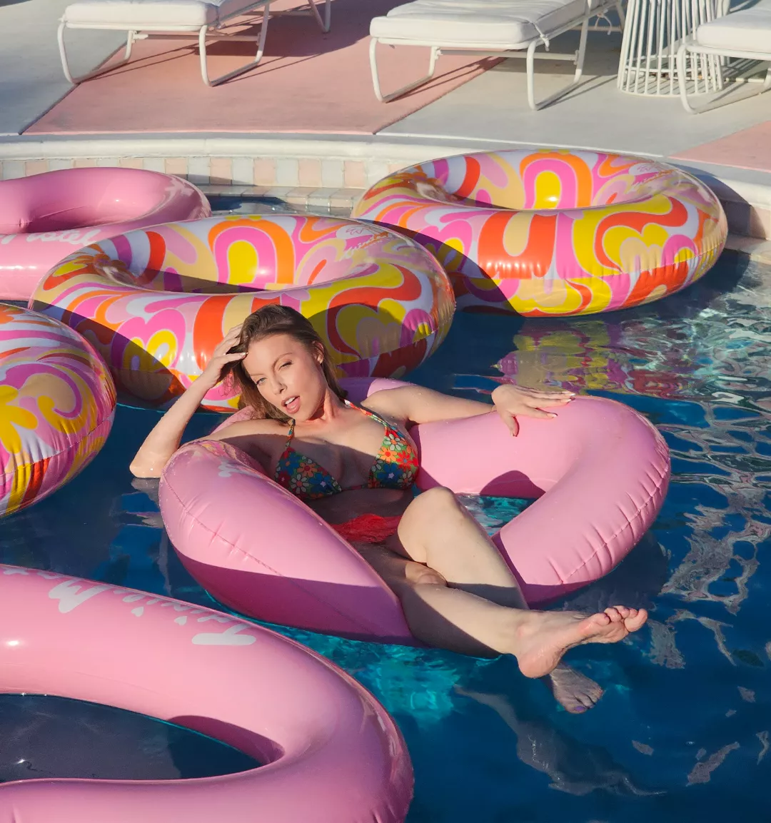 Splash me💦😘 posted by onlybritneyamber