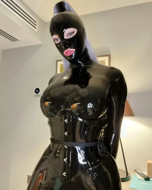 Thinking about going live somewhere whilst dressed up in the futue, would anyone be interested in watching? 👀😈 by Maya_Webb