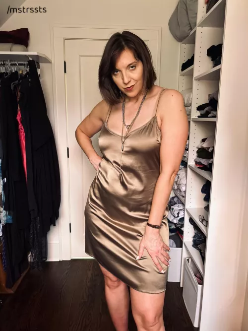 Who’s coming to the reunion as my arm candy (f48) by mstrssts