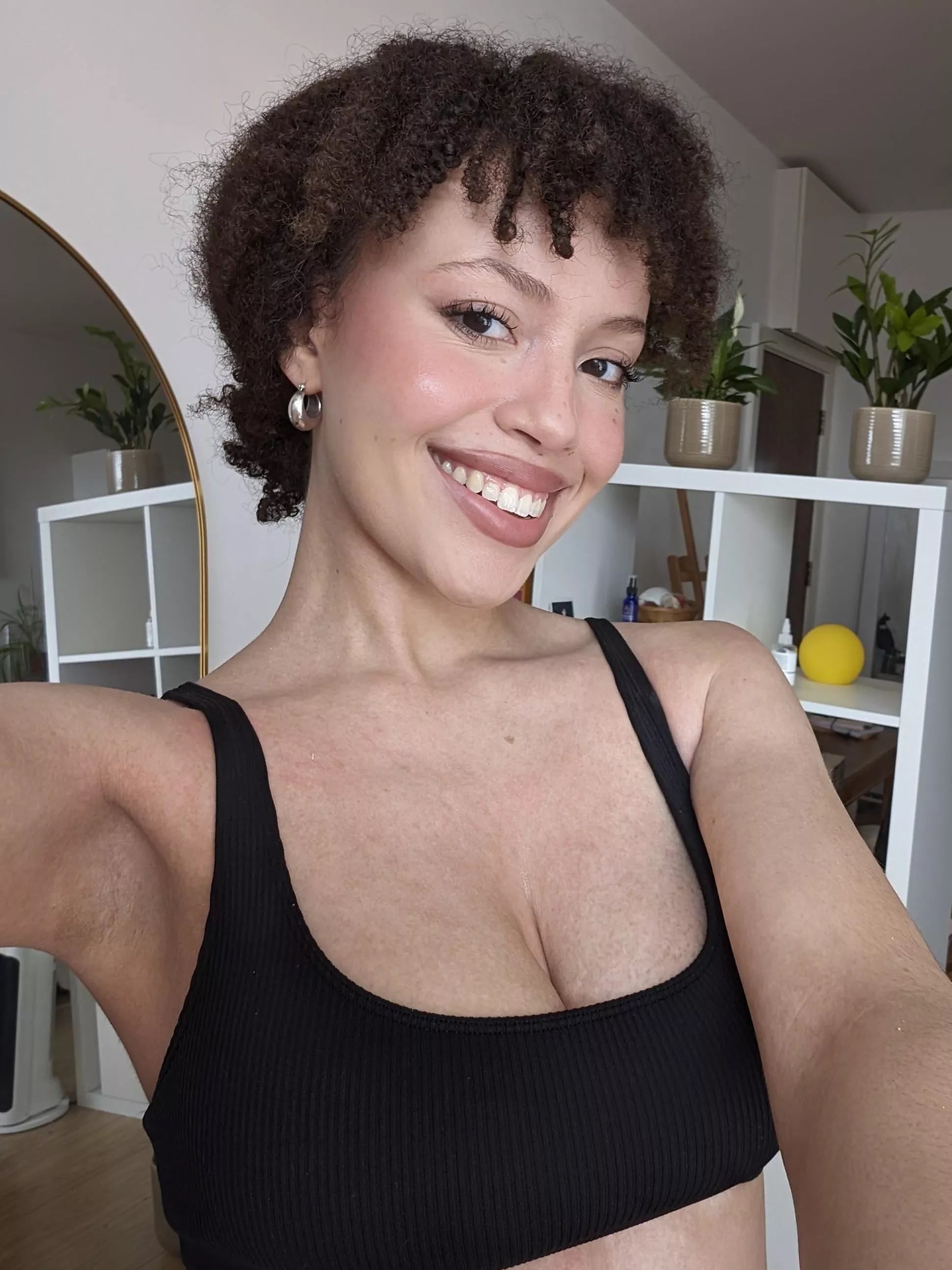 Am I still sexy when I'm dressed? posted by xx-alien