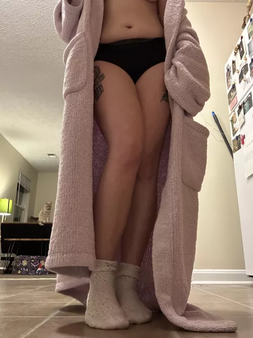 Come get snuggly with me :) by curly_girly69