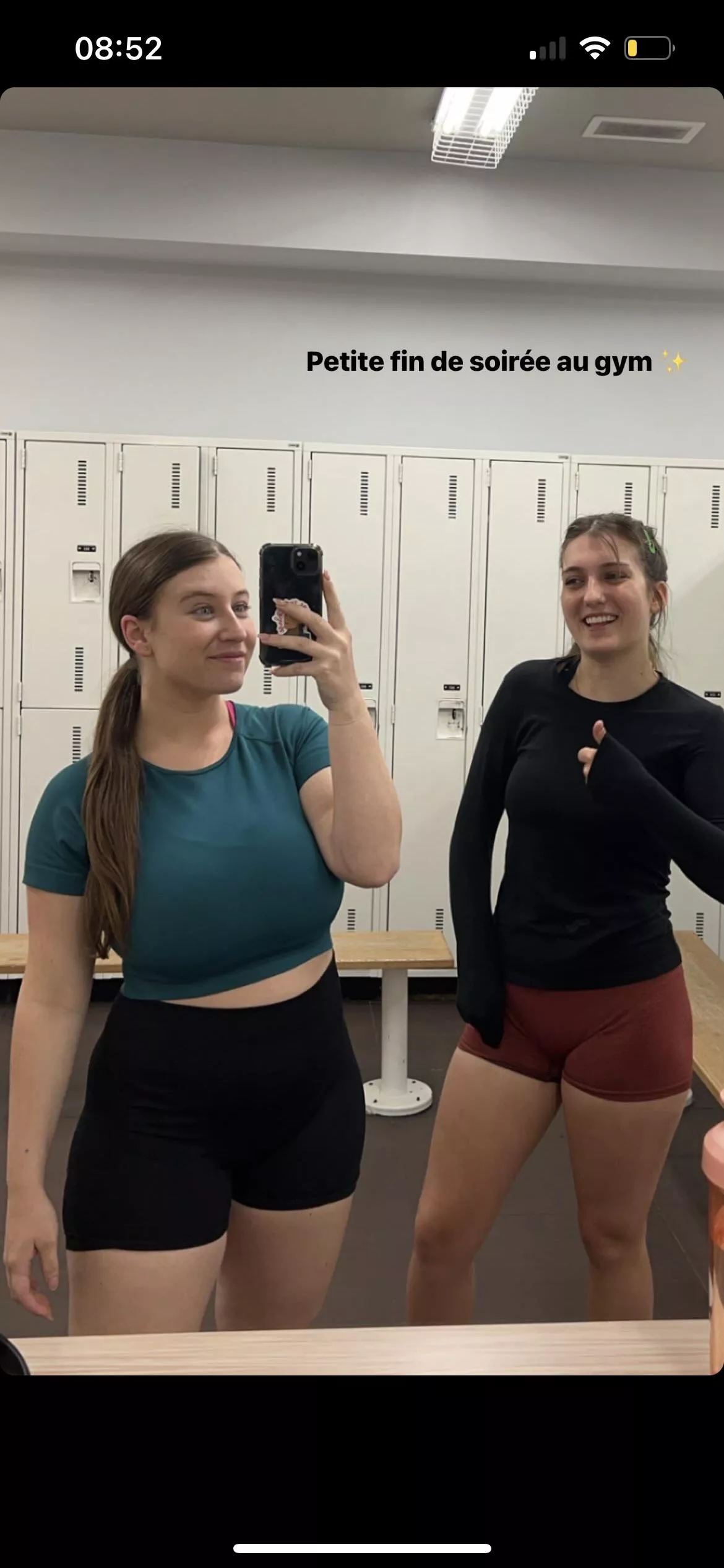 gym girls  posted by UnhappyMidnight1503