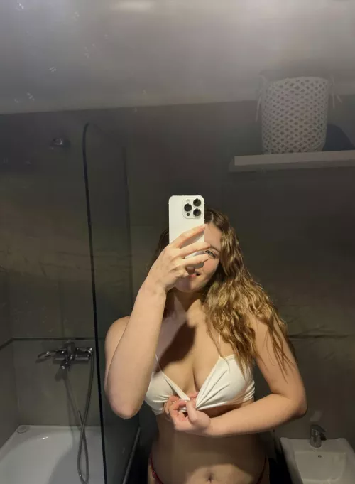 I would love to get fucked while cooking by Smooth_Cockroach4133