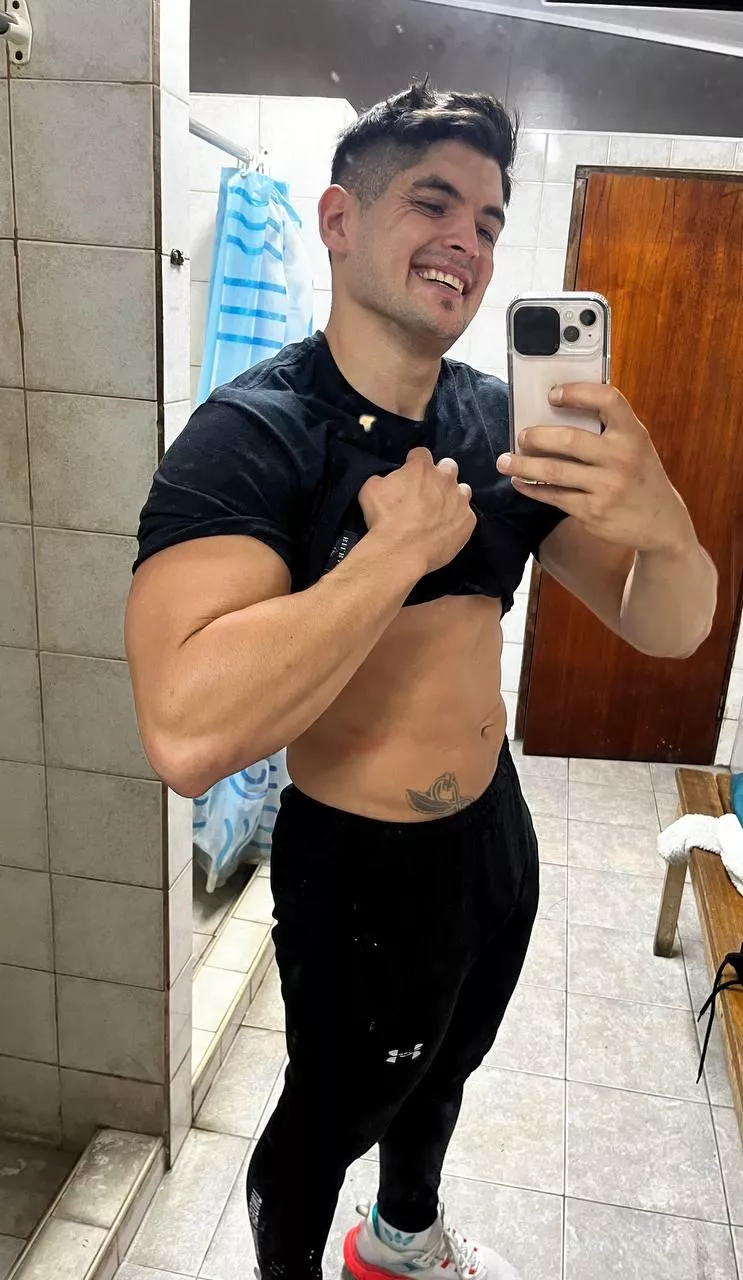 My strong arms wait for you posted by PatoGof