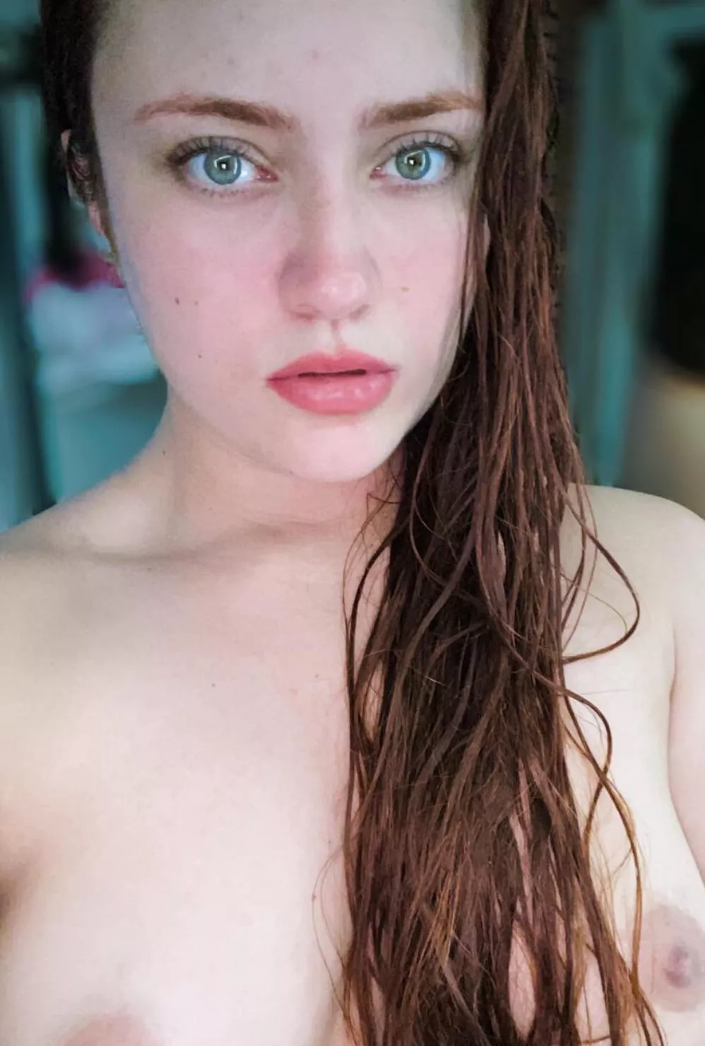 No makeup, no clothes, no problem posted by Puzzled_MJ