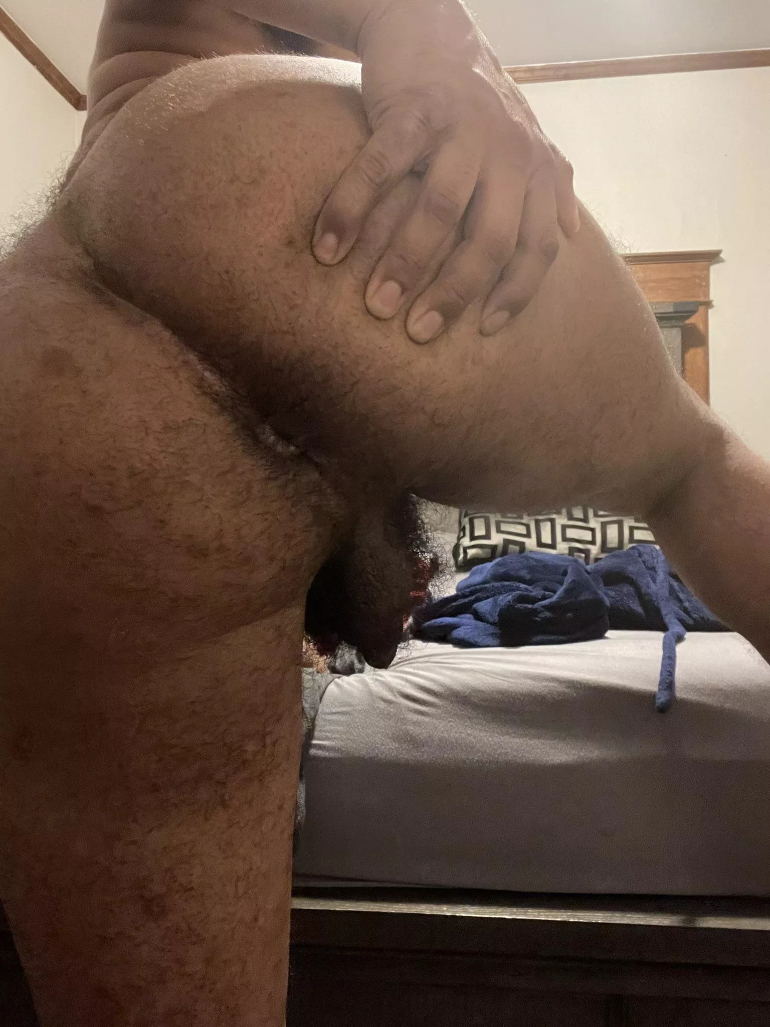 Pound my tight hairy hole posted by Afroditestar