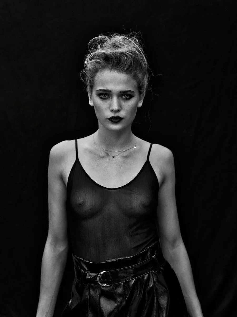 Sophie Kern posted by zerothirtyfour