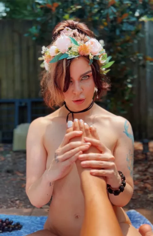 U come upon a naked nymph in the forest who begs u to let her give u a foot massage, do u do it? by xenazeitgeist