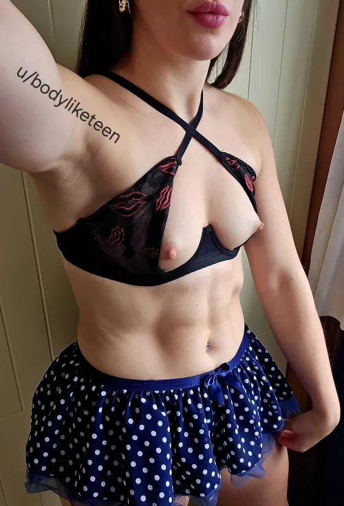 What’s the first word that comes to mind when you see my body.. by bodyliketeen