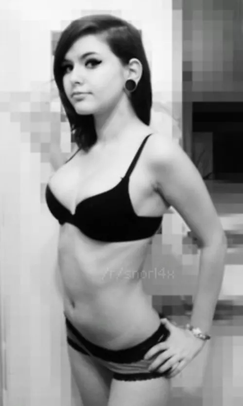 circa 2012 🖤🩶 by rydenarmani