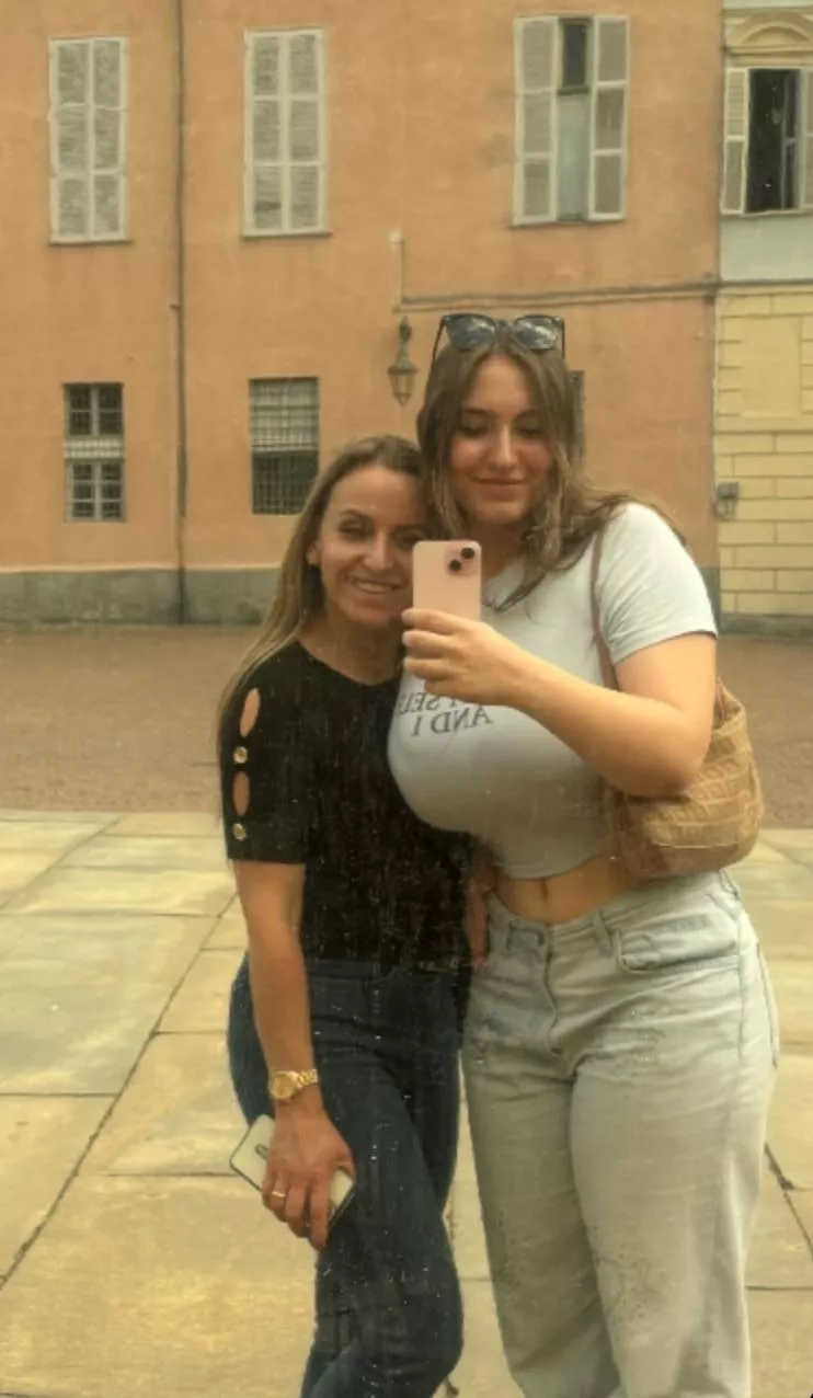 Flexing on your mom like that is wild posted by mhodd8