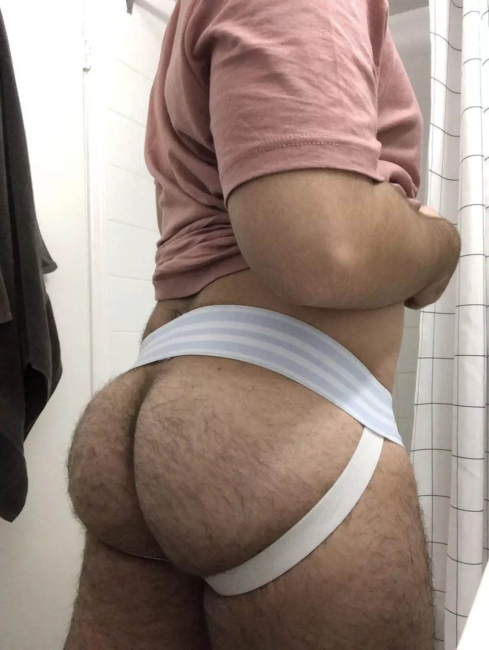 Grab it like a saddle posted by Superb_Entrance2391