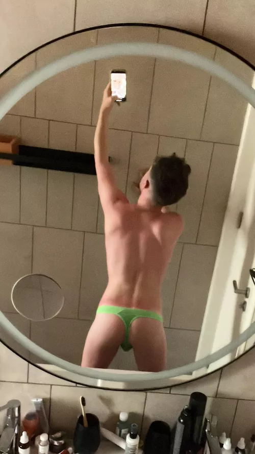 Holiday vibes by unadulteratedapathy