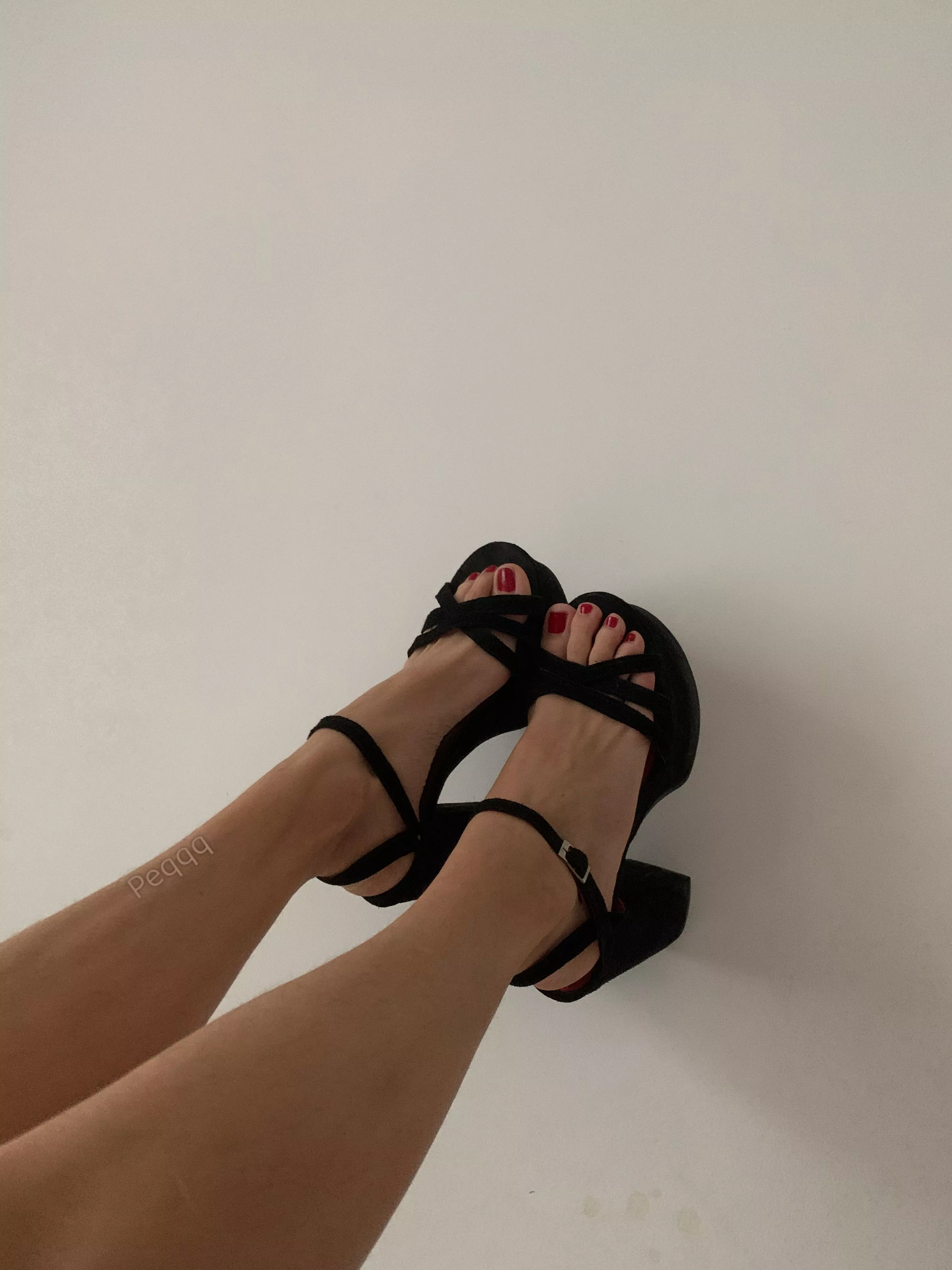 I just painted my nails and felt cute  posted by peqqqqqq