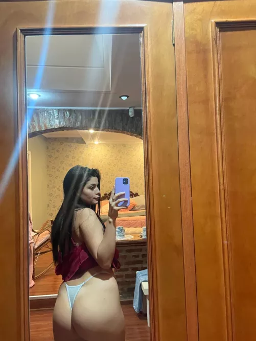 I need a sugar daddy right nowwww by Olivegtf