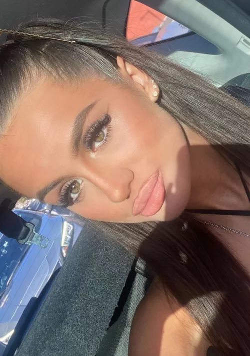 Stunner  by round_plastic2