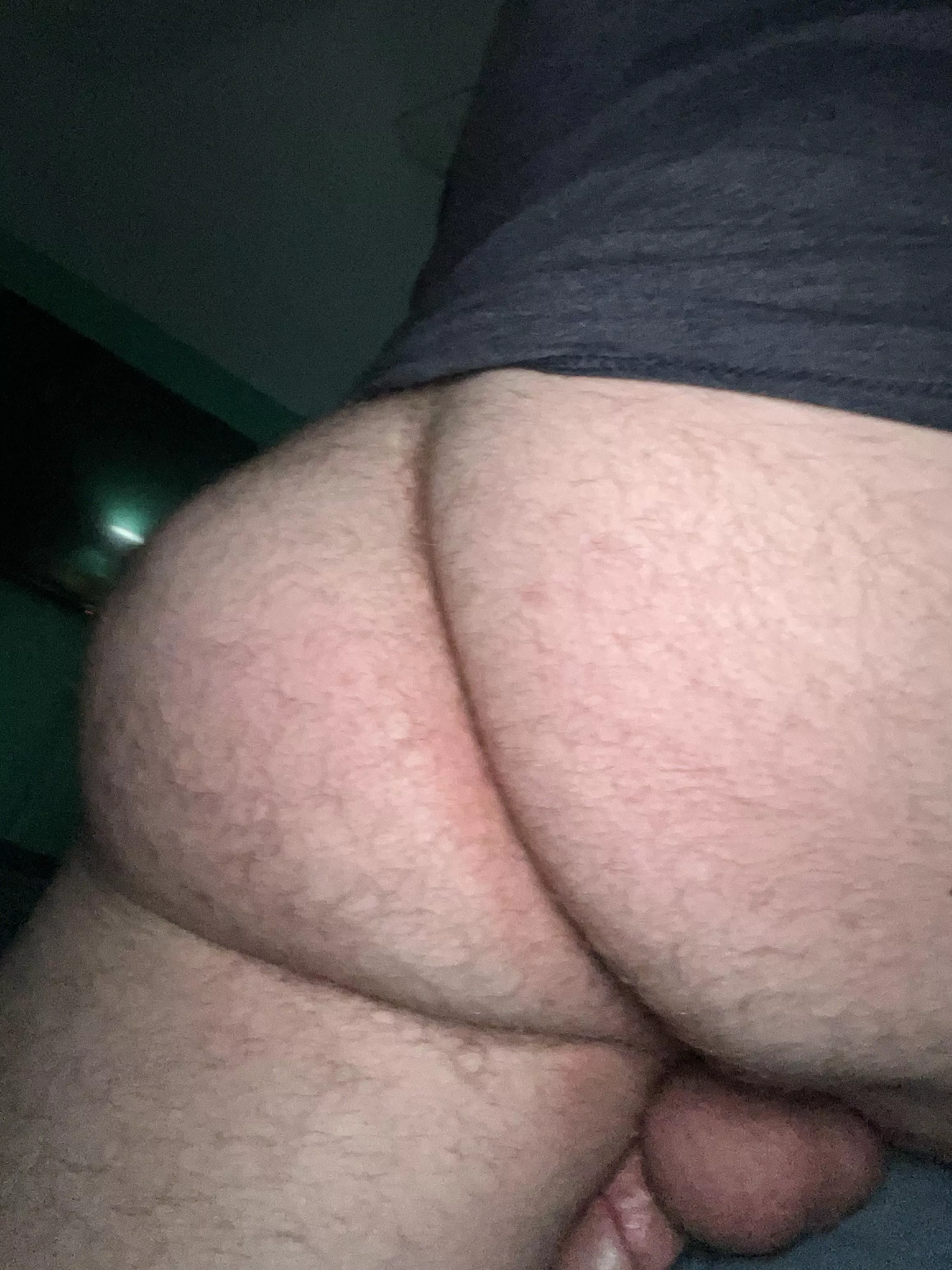 [27] Who’s gonna bend me over and fill me up 🤤 DM’s open posted by ElderberryOk2586