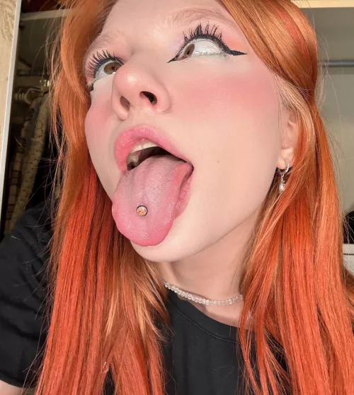 Always swallow like a good girl by SweetieHottieCharm