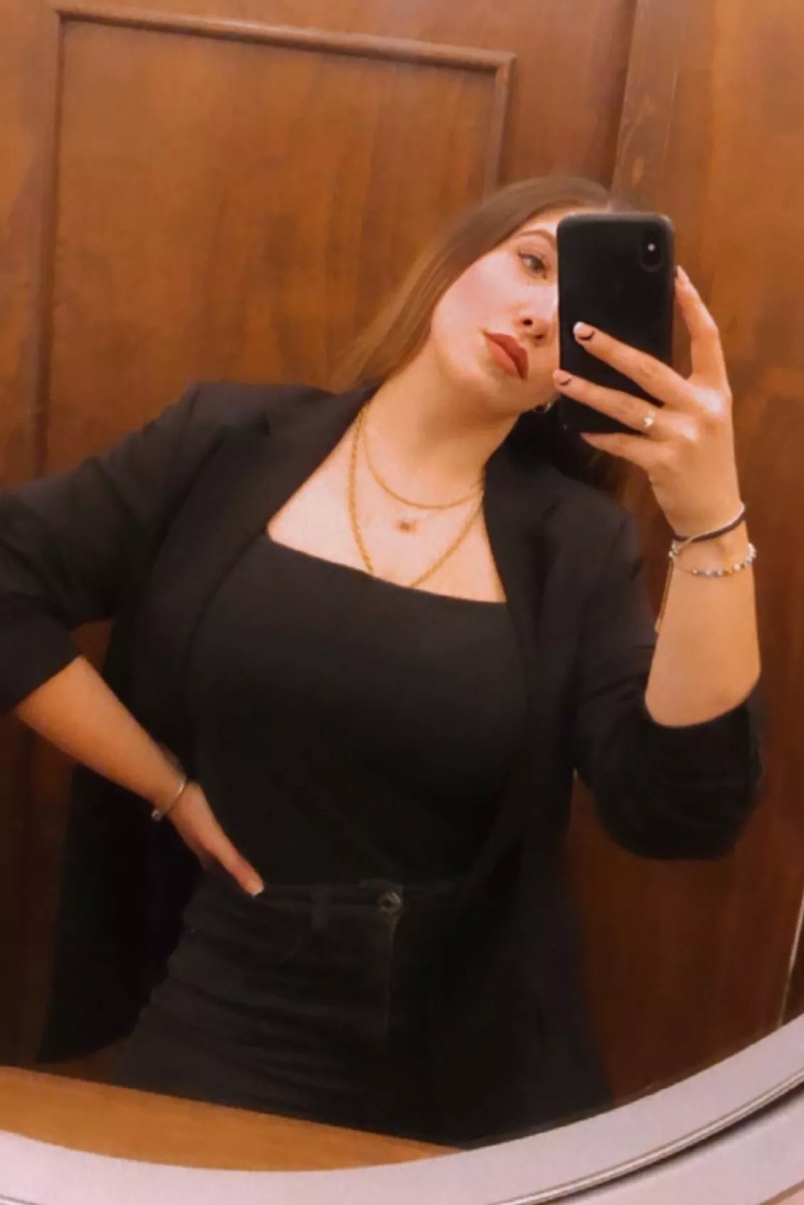 Business Blondie posted by DryTruck1