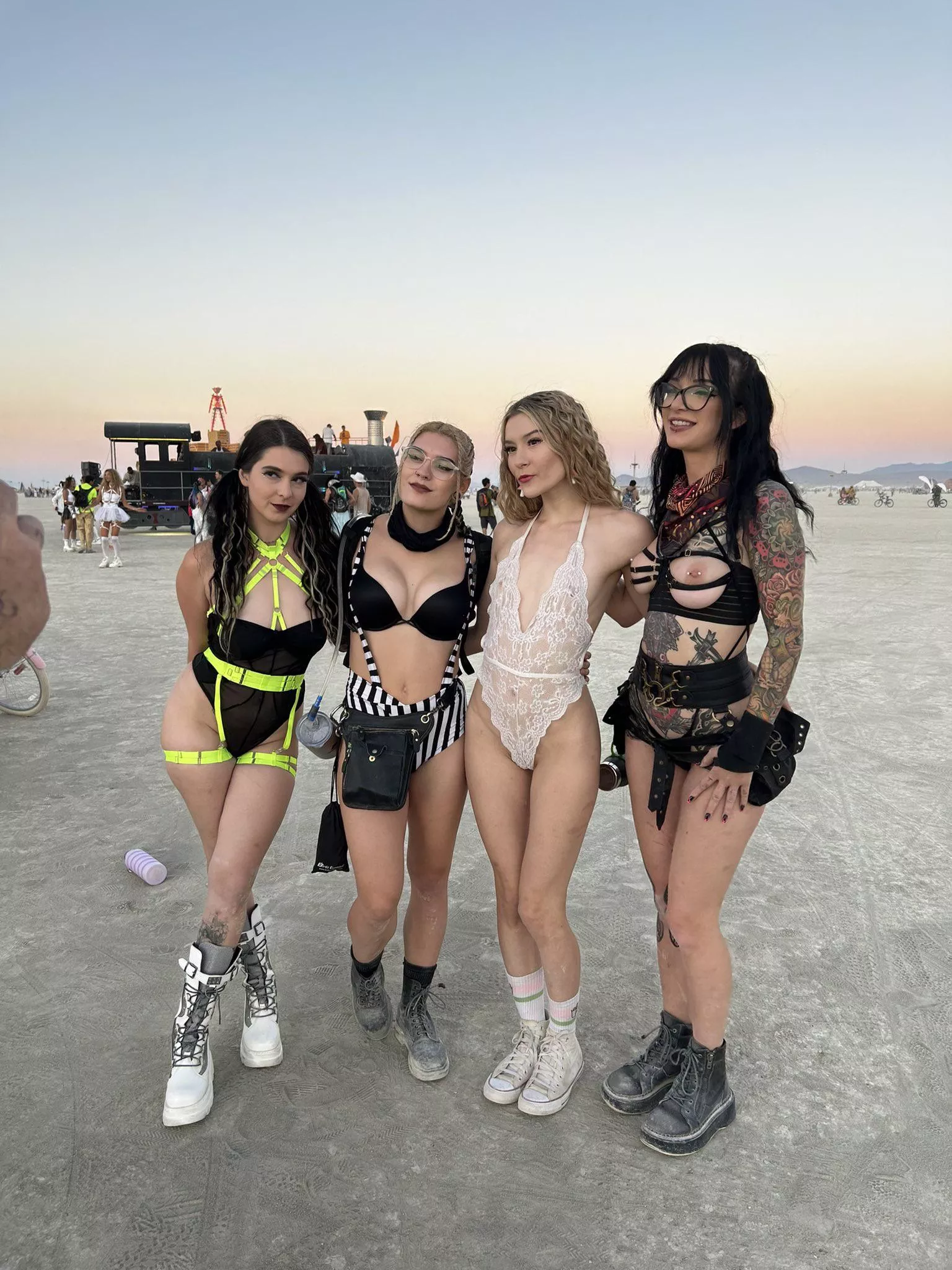 Cuties posted by Meowbenten