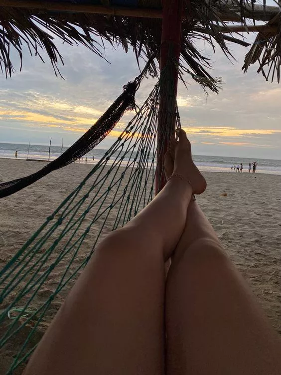 Do you like my sexy legs? my page below posted by Tetty_May